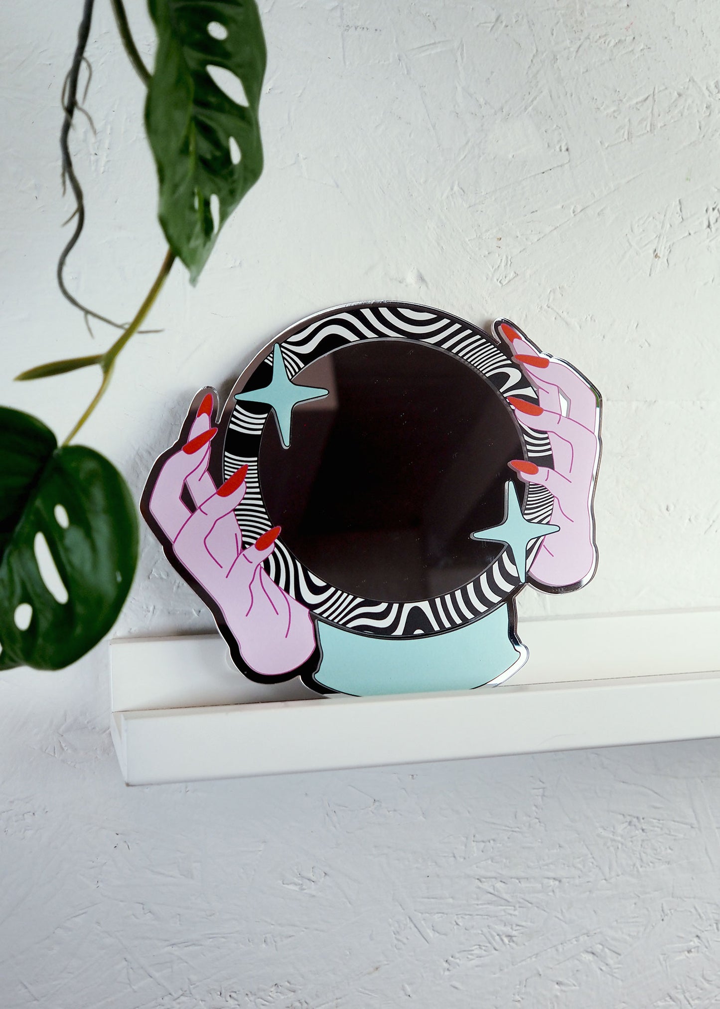 Magic Crystal Ball Mirror - Black & White