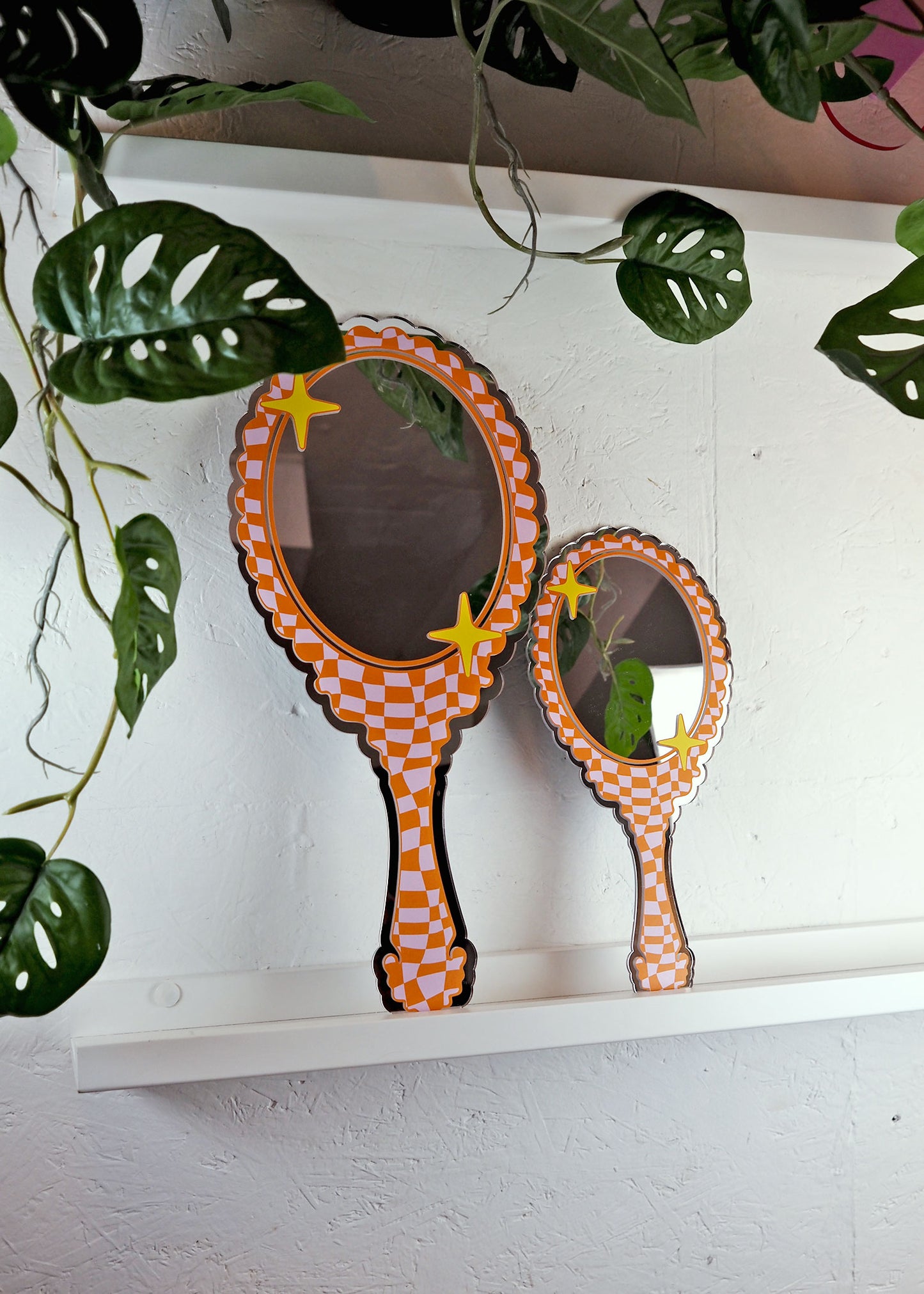 Retro Vanity 'Hand Held' Mirror - Orange & Pink