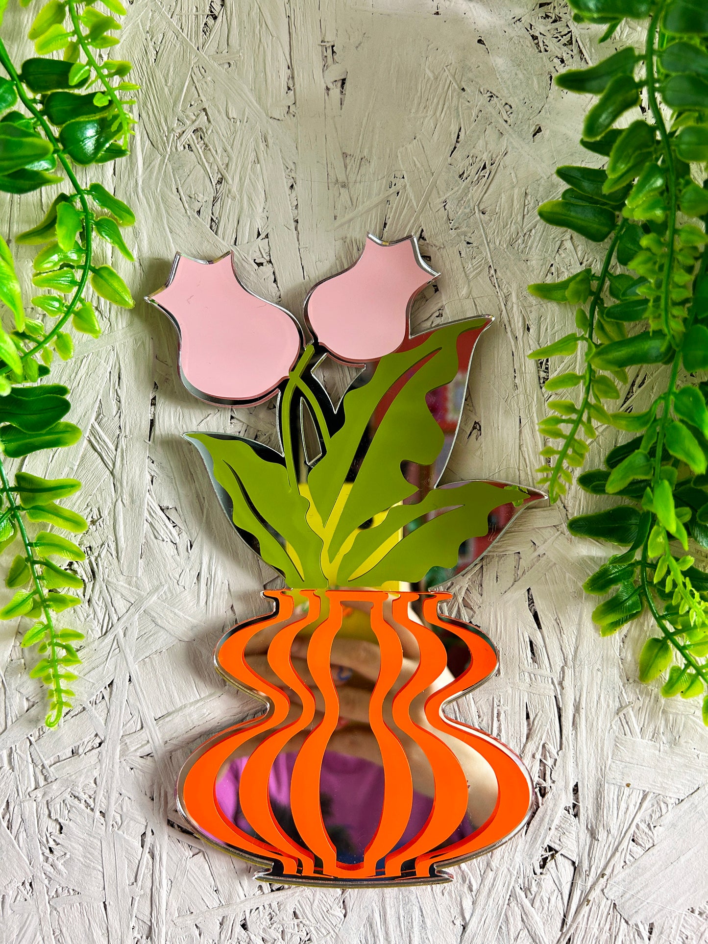 Tulip Vase Mirror