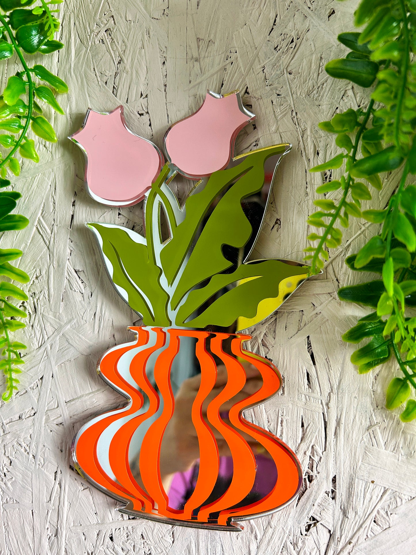 Tulip Vase Mirror