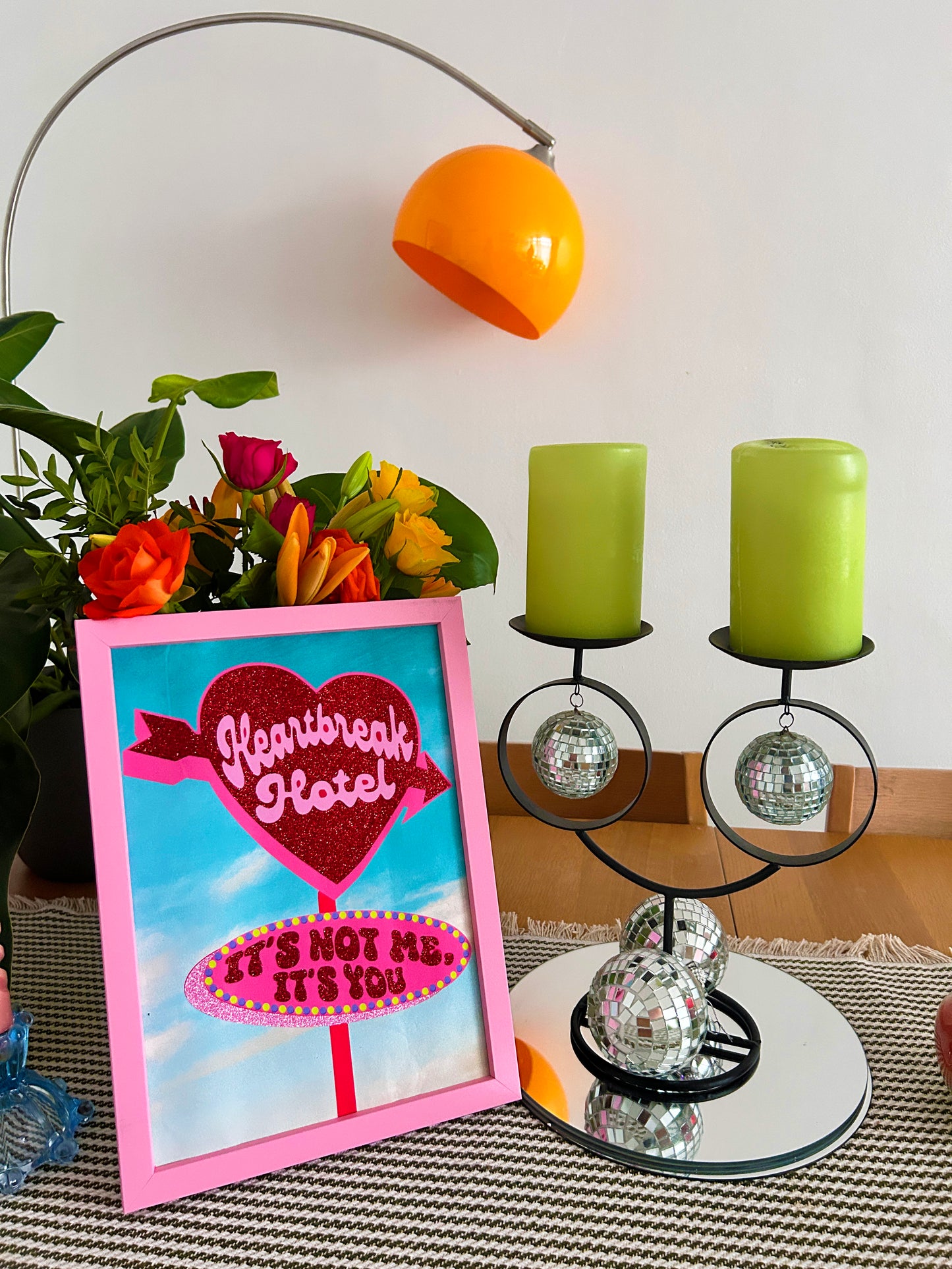 Retro Heartbreak Hotel Glitter Fabric Print