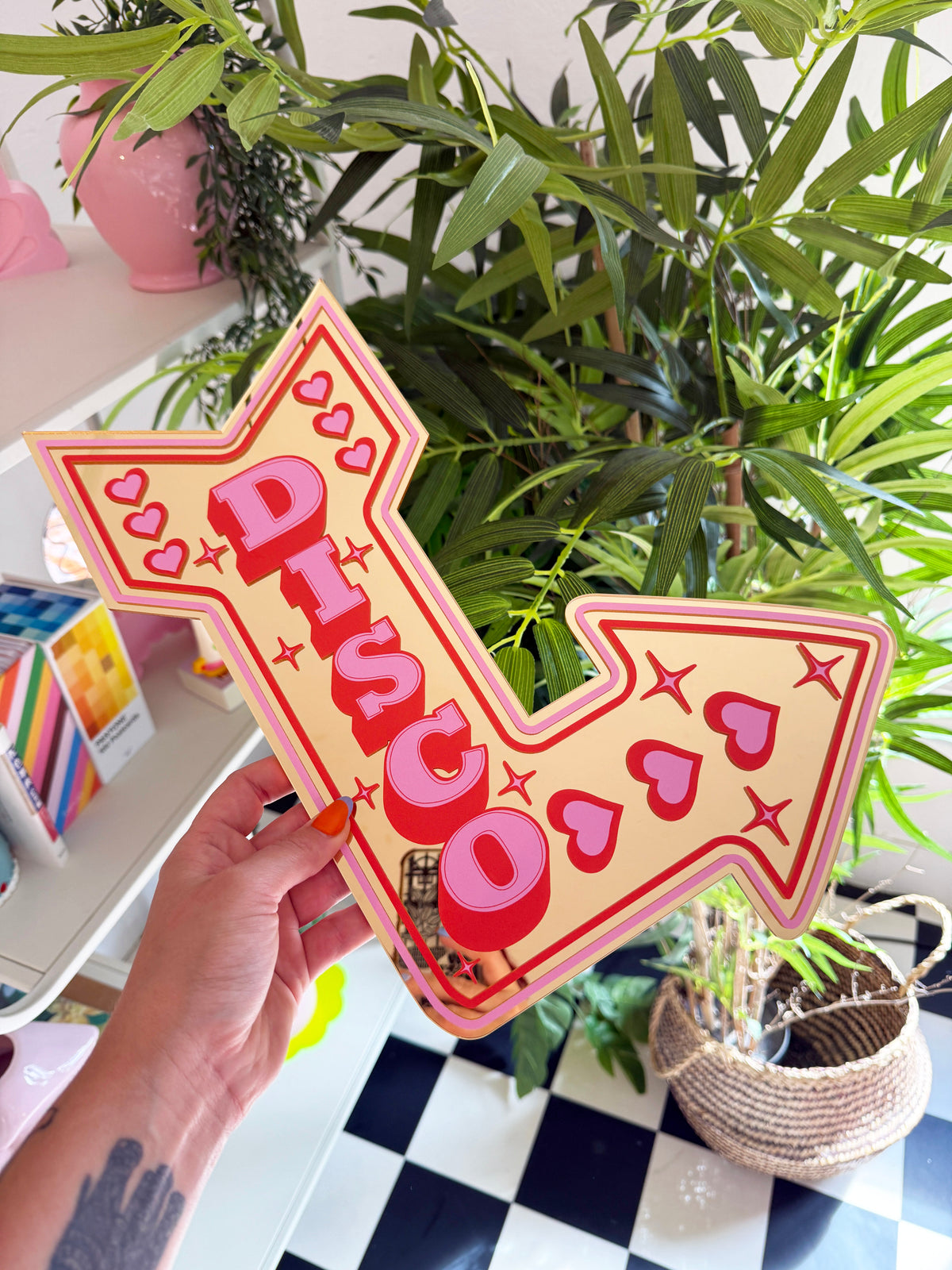 Retro Disco Arrow Mirror - Gold Mirror