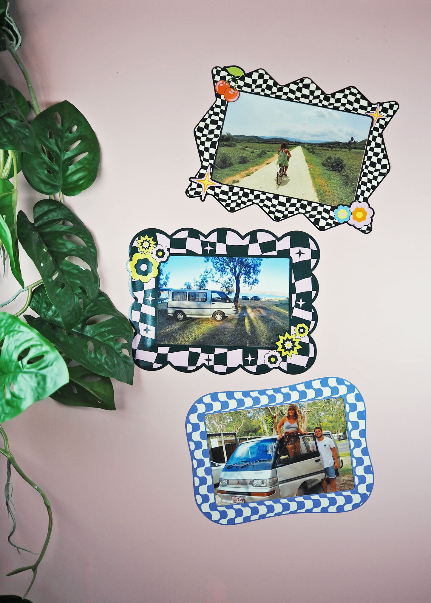 Zig Zag Monochrome Cherries 6x4 Photo Print Magnetic Frame