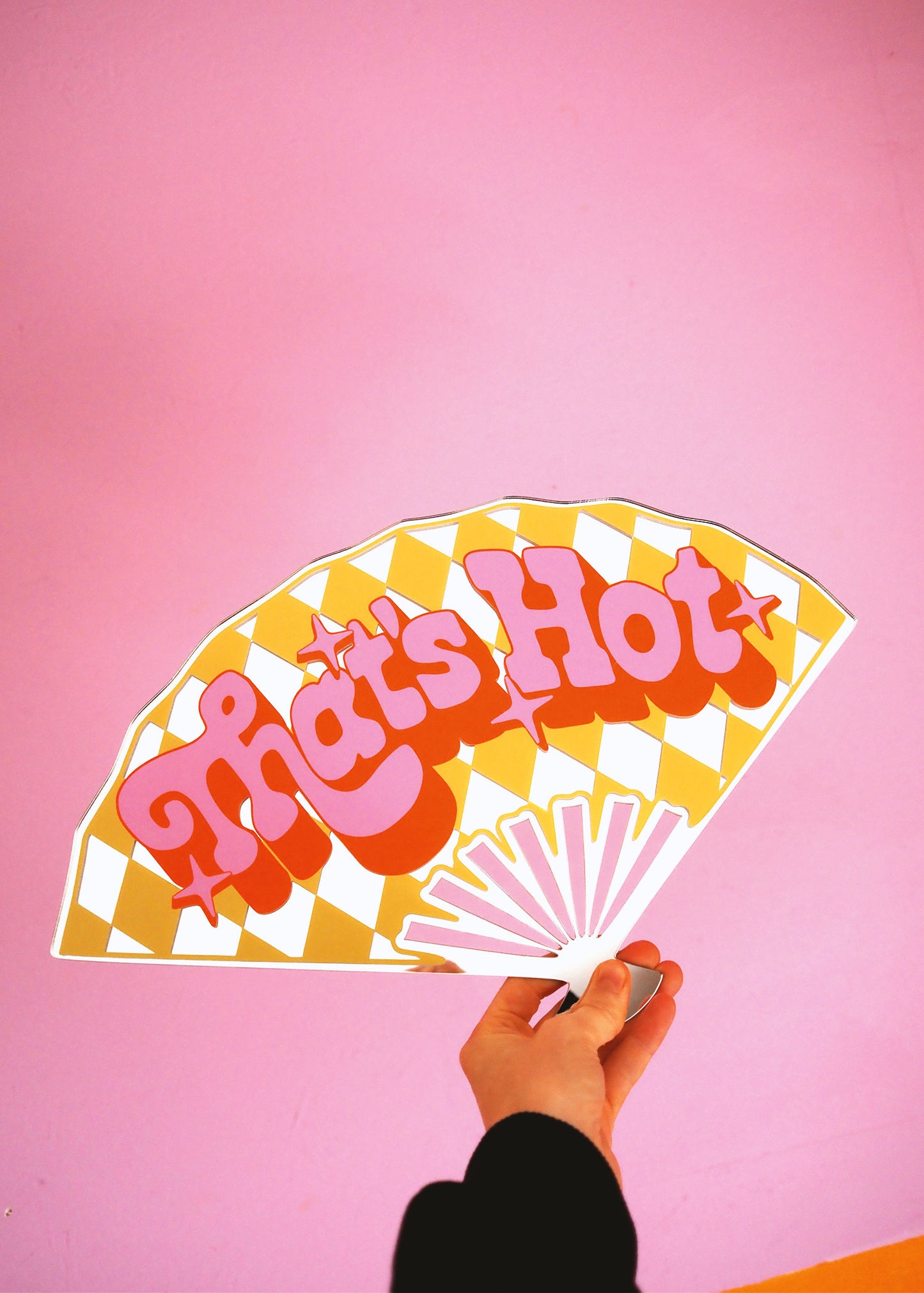 That's Hot Fan Mirror