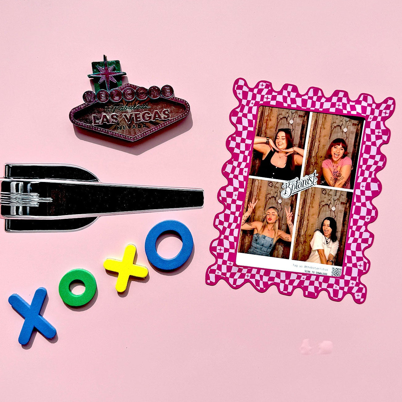 Hot Pink Check 6x4 Photo Print Magnetic Frame