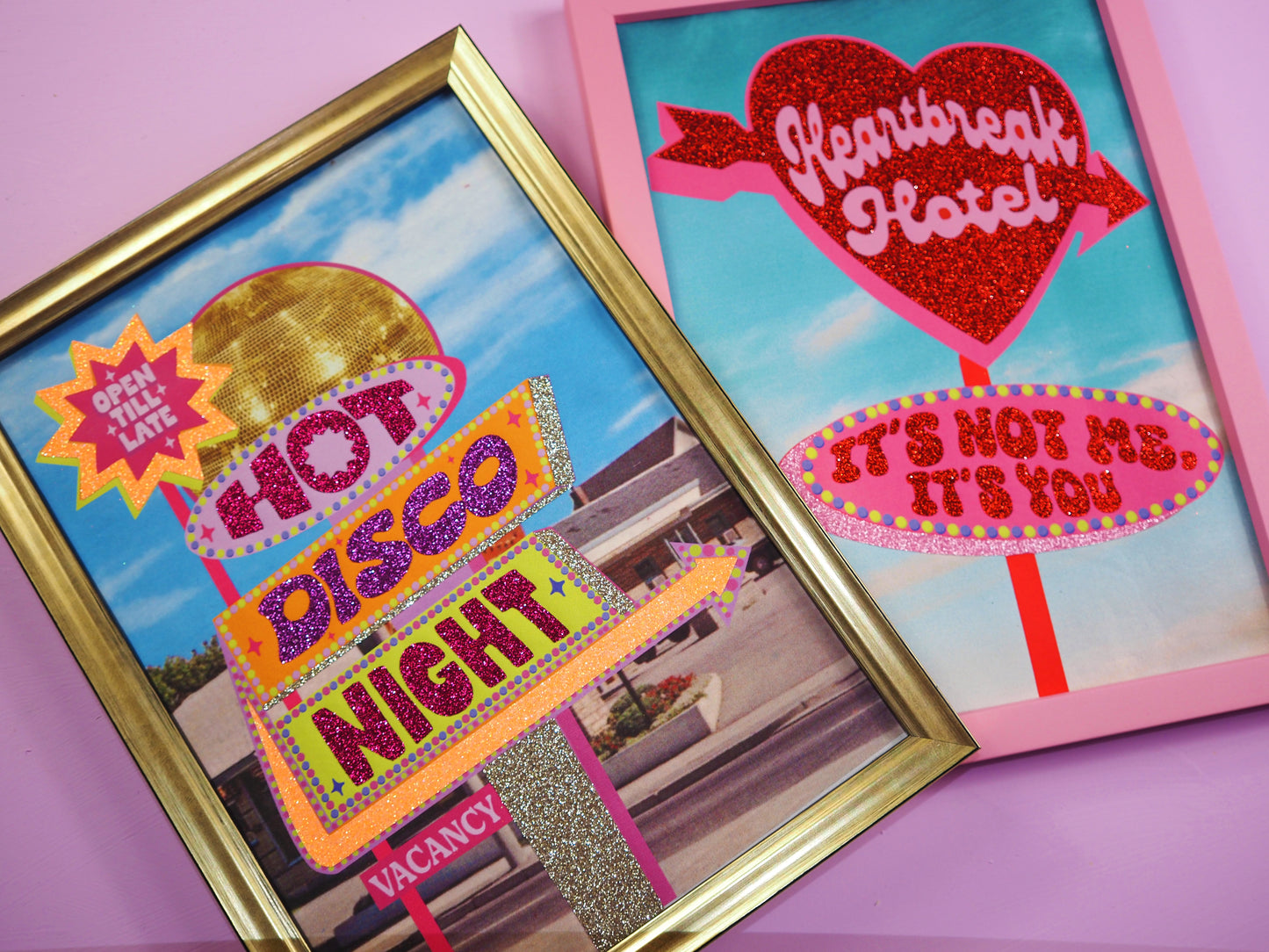 Retro Heartbreak Hotel Glitter Fabric Print