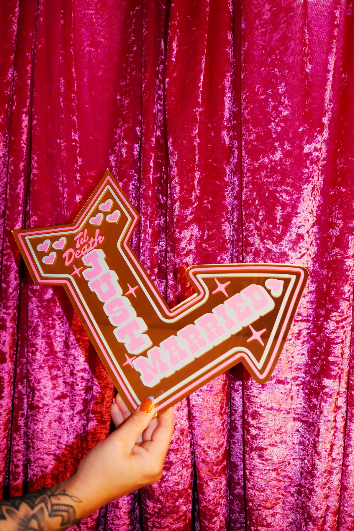 Just Married Retro Arrow Mirror - Gold Mirror