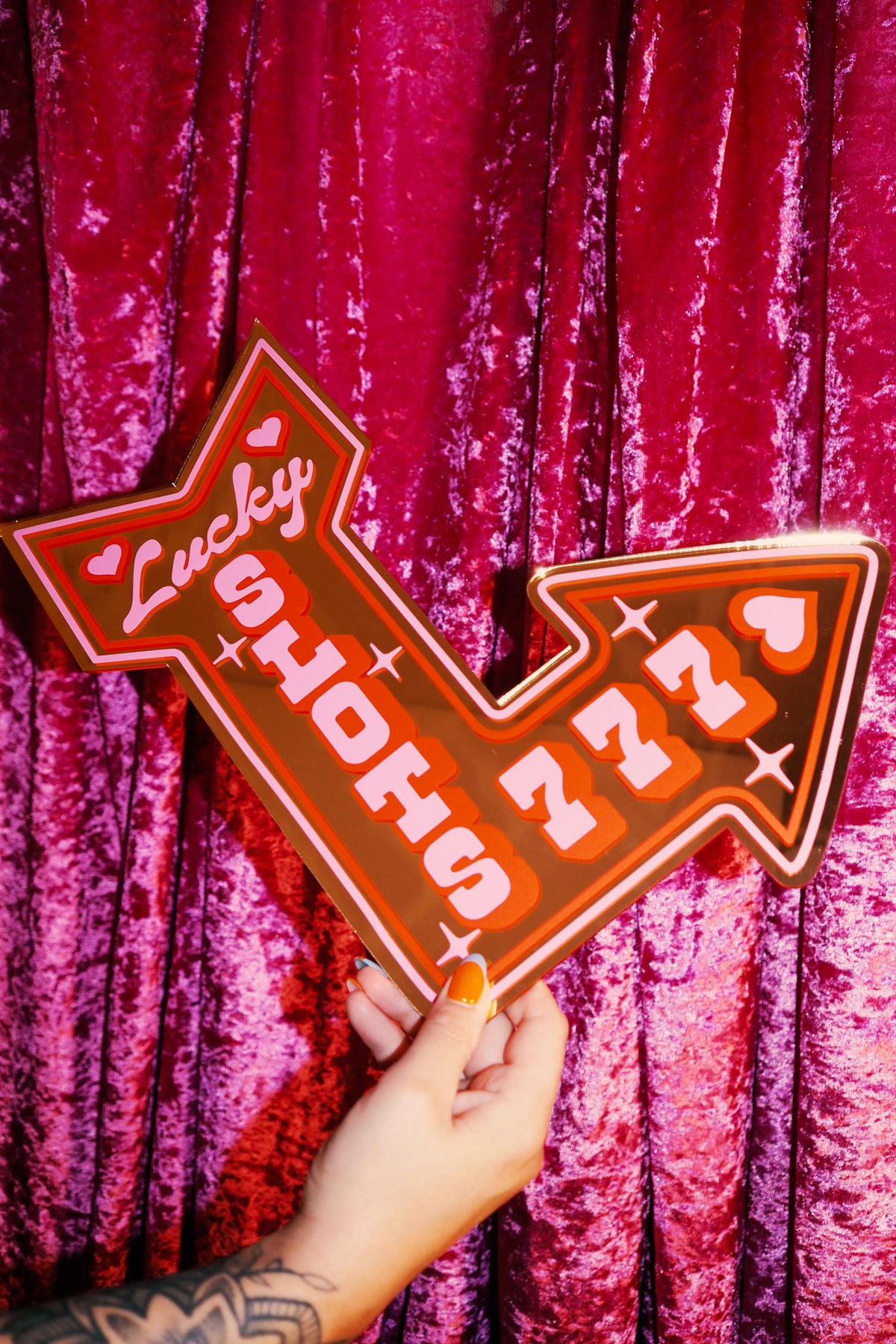 Lucky Slots Vegas Retro Arrow Mirror - Gold Mirror