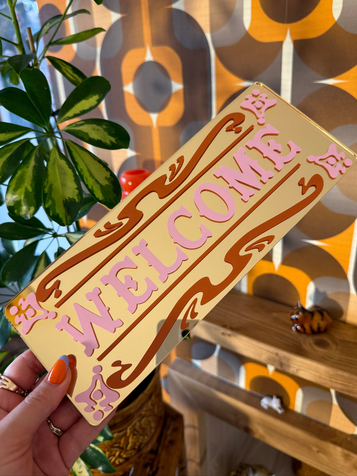 Welcome Classic Mirror Sign - Gold