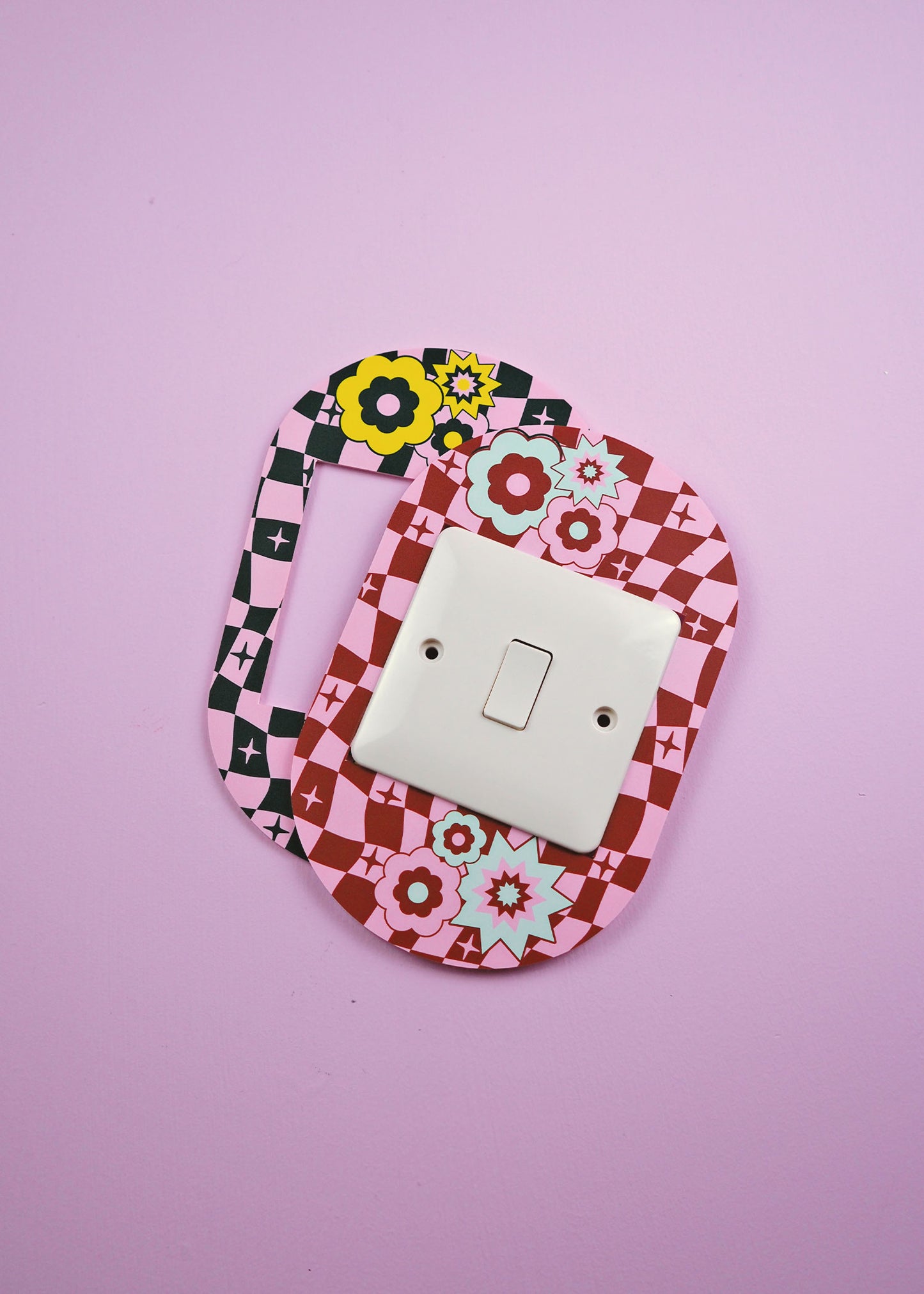 Teal & Pink Retro Checkerboard Blossom Lightswitch Cover