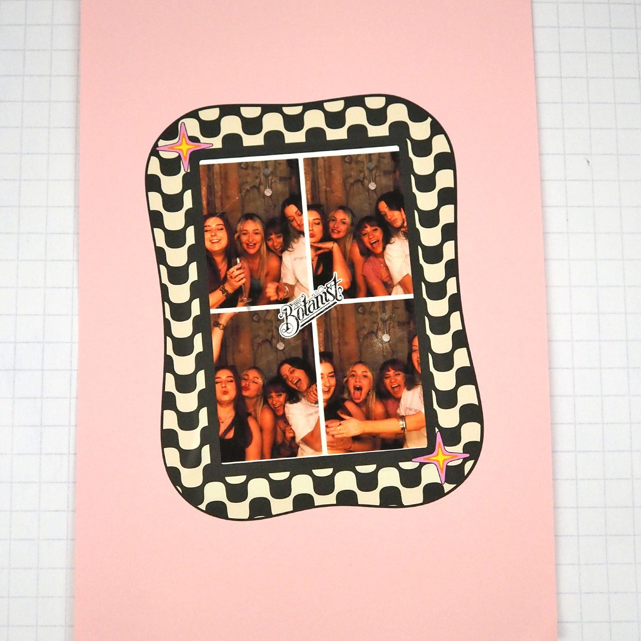 6x4 Sticker Frame - Black & White Wavy - WS