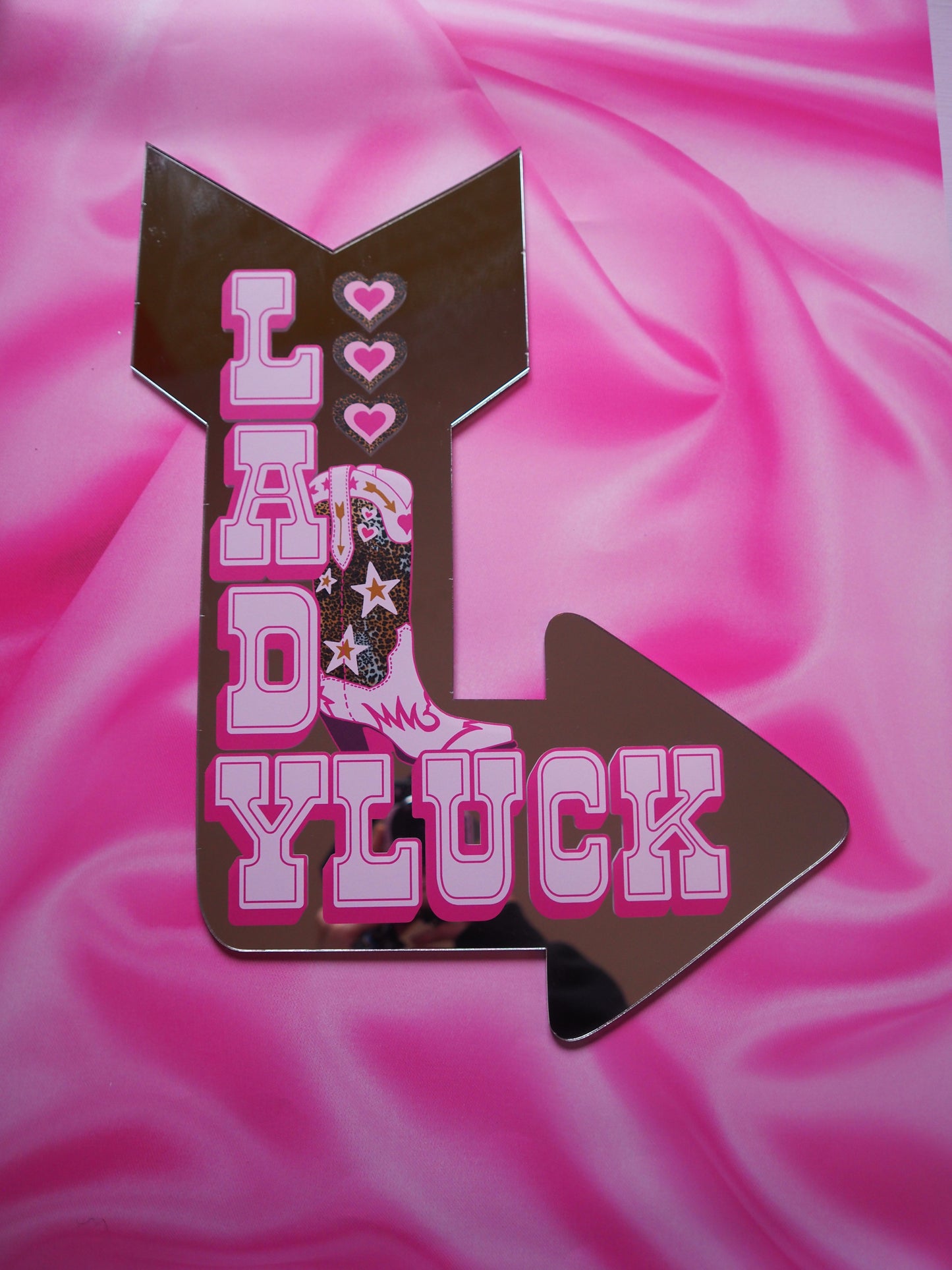 Sample Sale - Large Arrow - Lady Luck