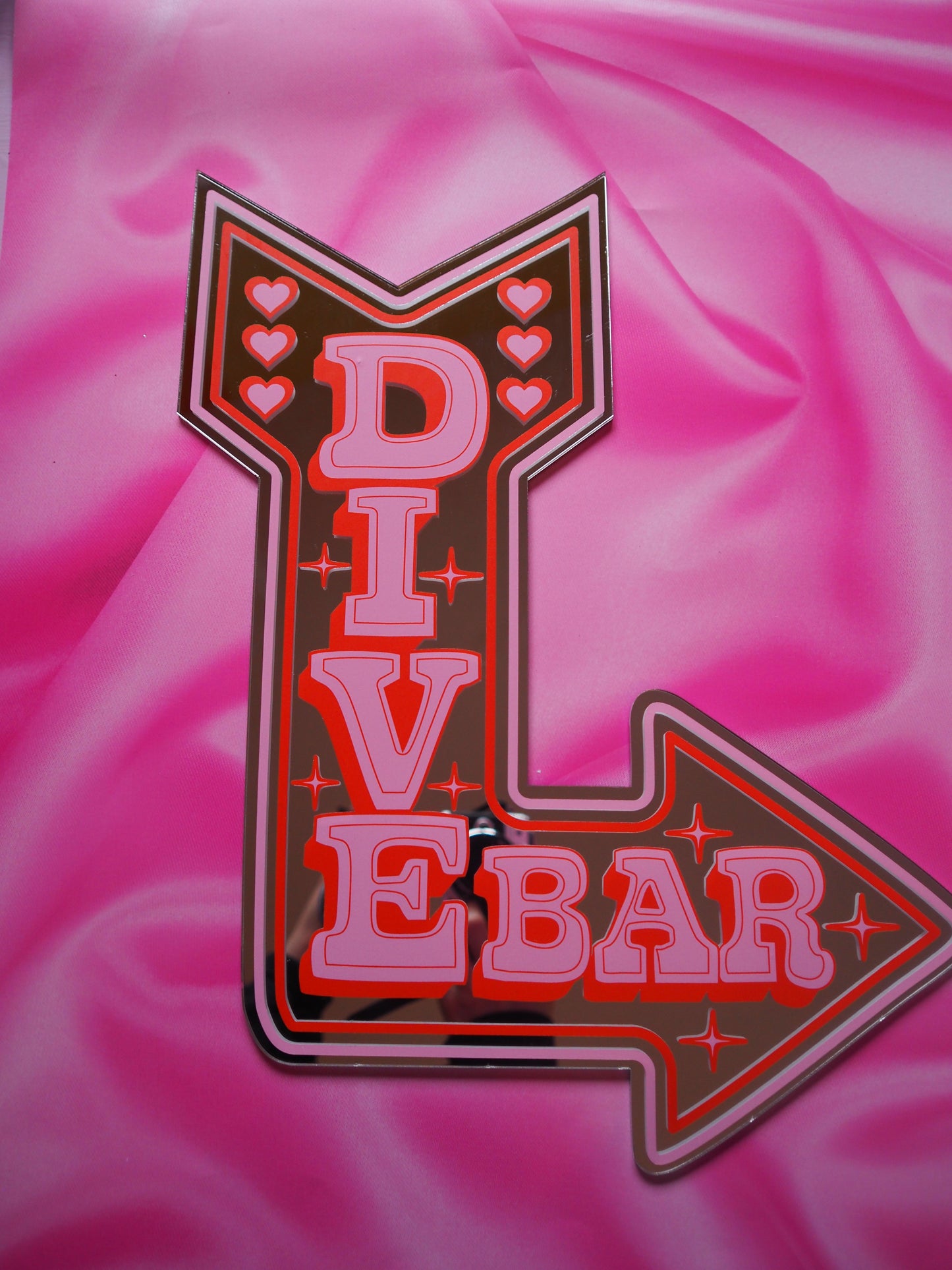 Sample Sale - Small Arrow - Dive Bar