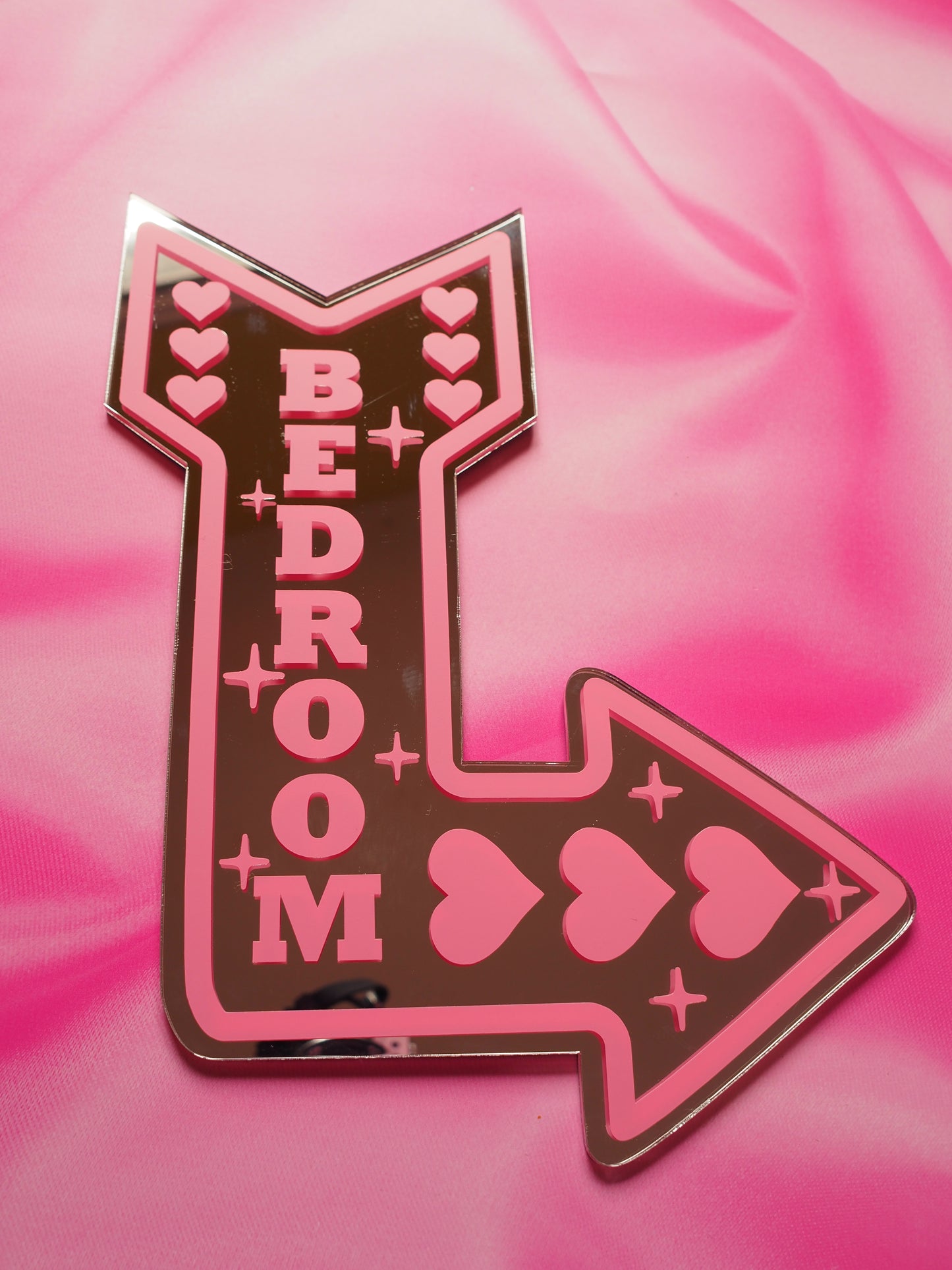 Sample Sale Mirror - A4 Bedroom Arrow