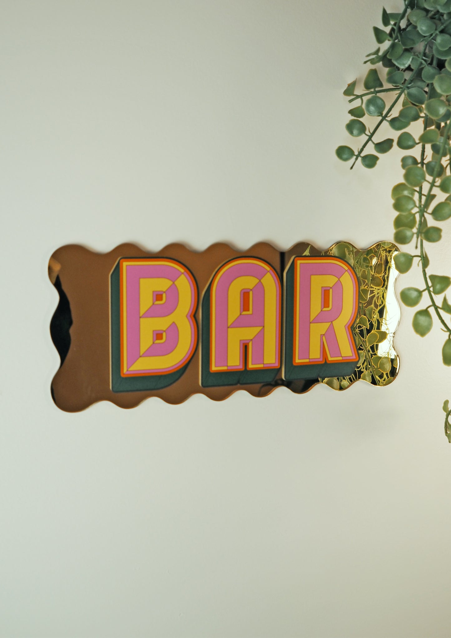Bar Wavy Mirror Sign - Warm Gold