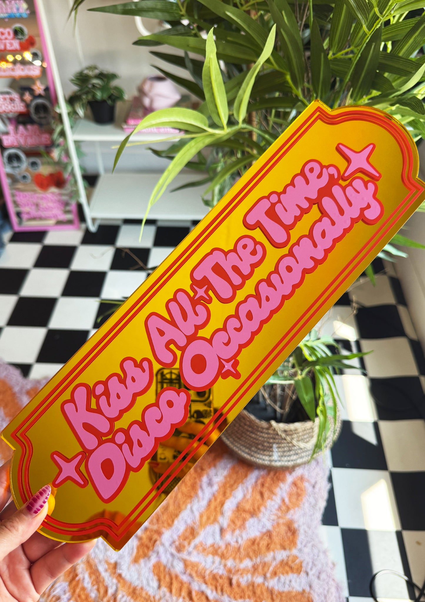 Kiss All The Time, Disco Occasionally Mirror Sign