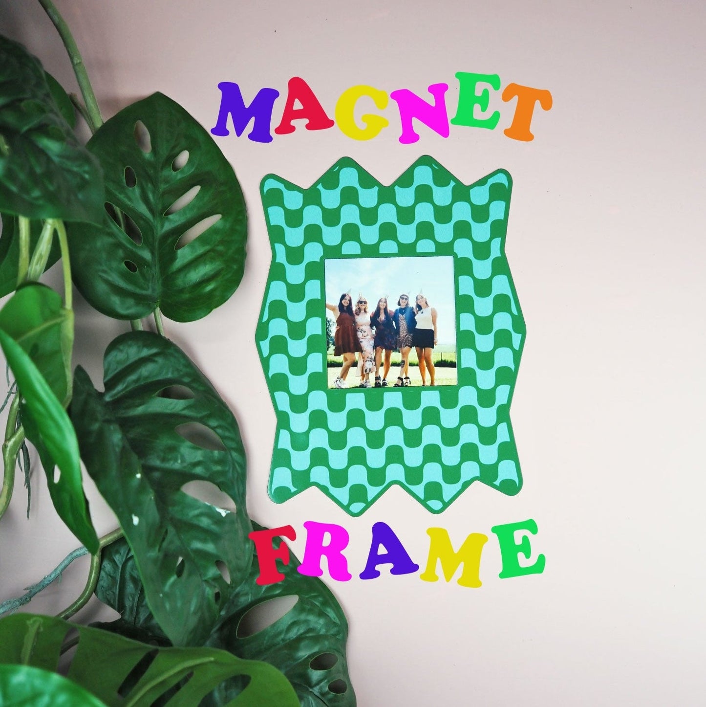 Zig Zag Wavy Print Magnet Frame - Green & Blue  - WS